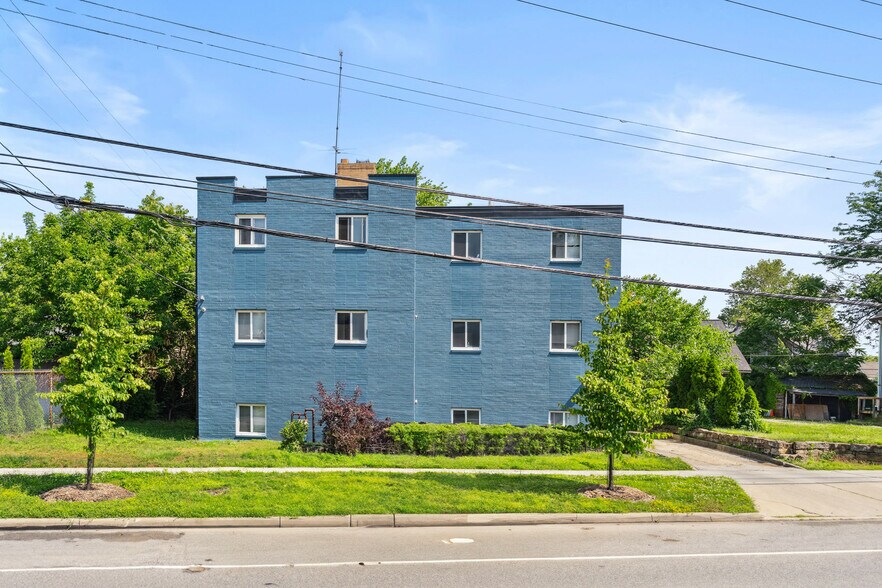 5212 Franklin Blvd, Cleveland, OH à vendre - Photo principale - Image 1 de 10
