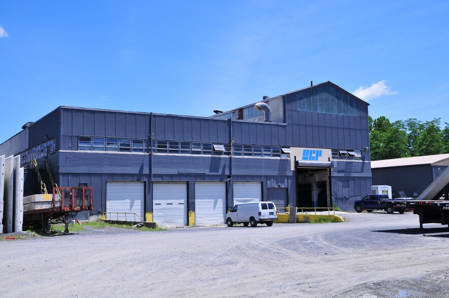 400 Old Reading Pike, Pottstown, PA for lease - Primary Photo - Image 1 of 7