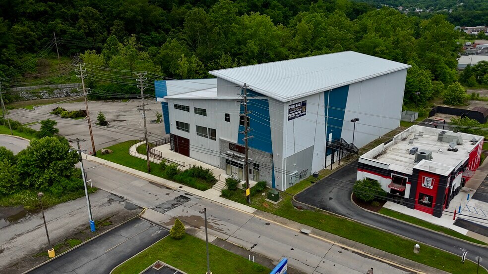 1901 Eljadid St, Morgantown, WV à vendre - Photo du bâtiment - Image 1 de 14