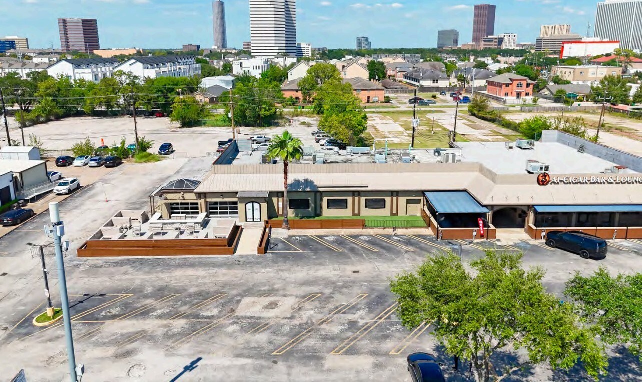 5630-5636 Richmond Ave, Houston, TX à vendre Photo du bâtiment- Image 1 de 9