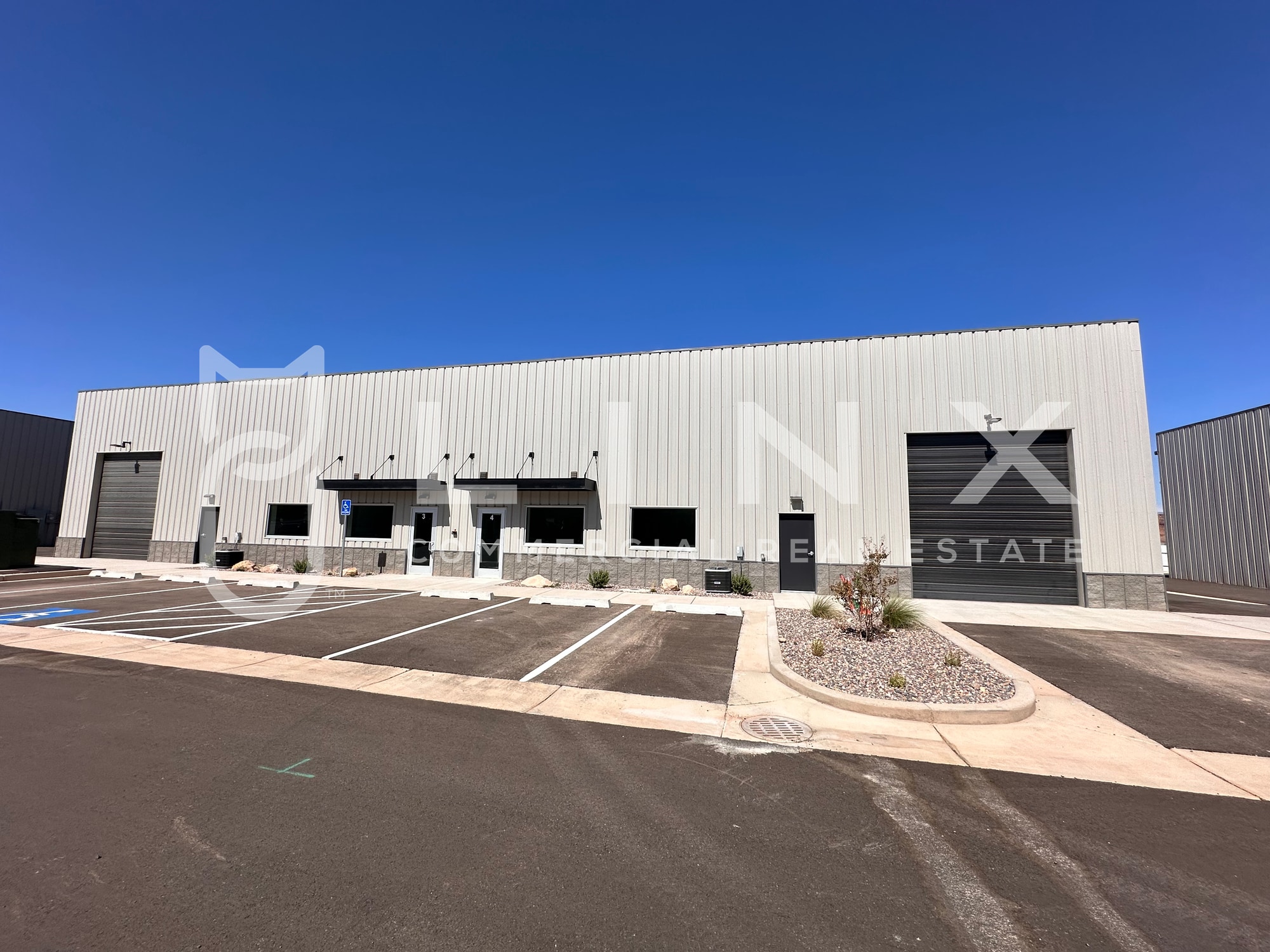 563 S Commerce Dr, Hurricane, UT for lease Primary Photo- Image 1 of 9