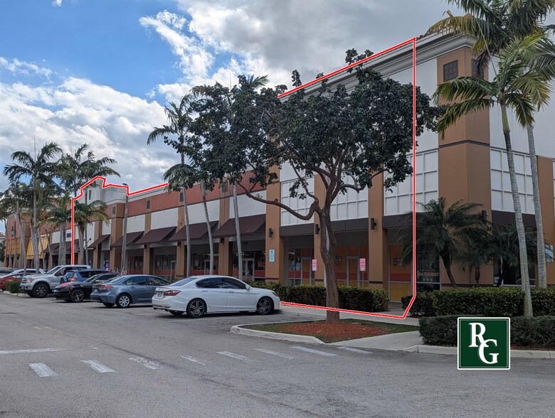 6001-6095 N University Dr, Tamarac, FL à louer - Photo du bâtiment - Image 2 de 21