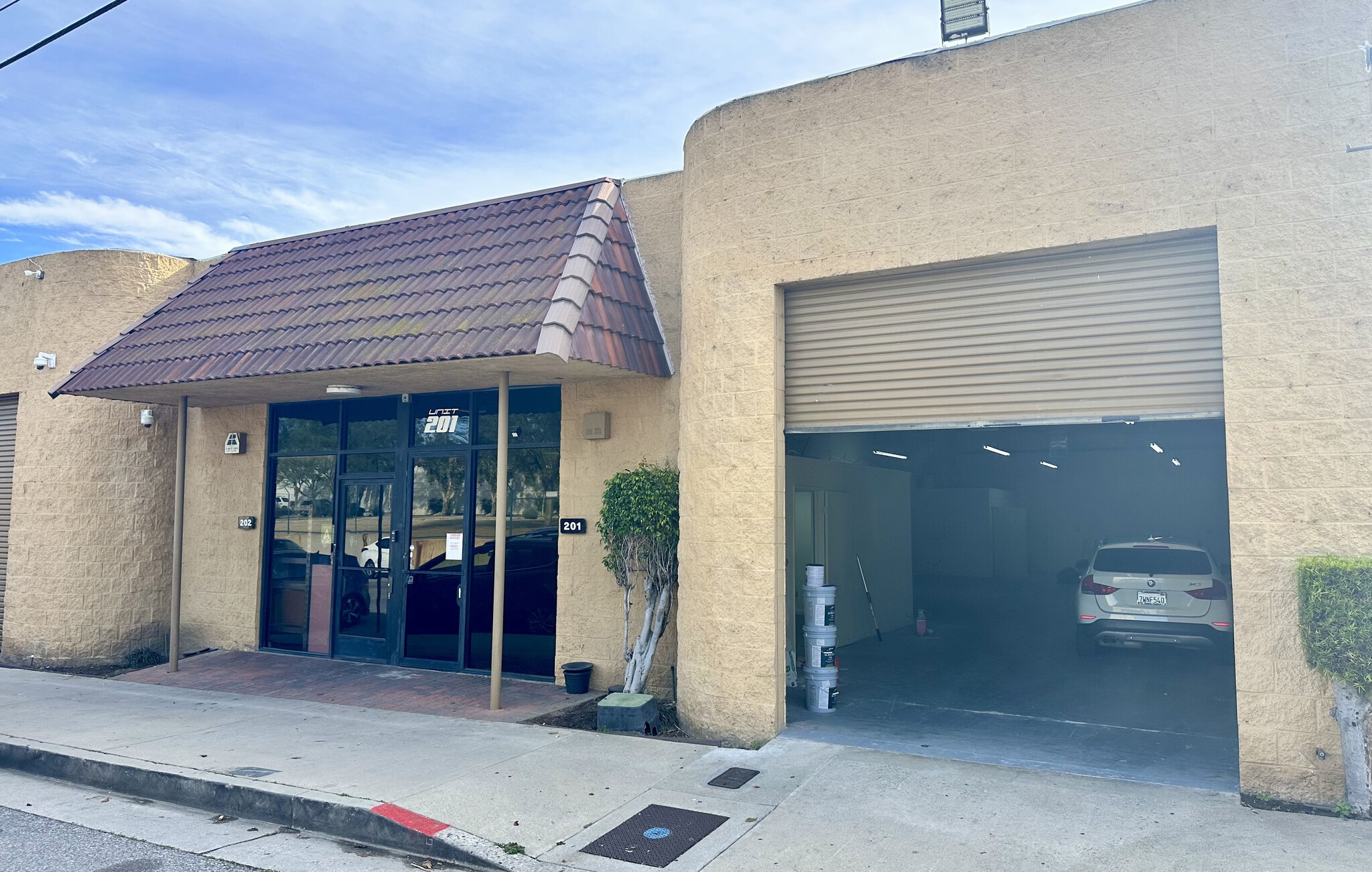 16760 Stagg St, Van Nuys, CA for lease Building Photo- Image 1 of 8