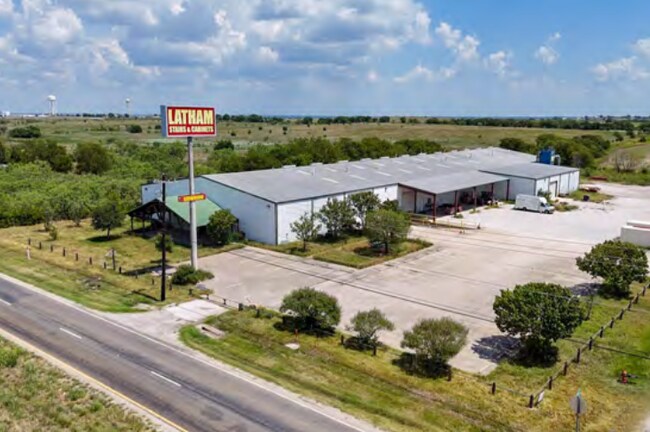 More details for 1850 N Stemmons St, Sanger, TX - Industrial for Lease