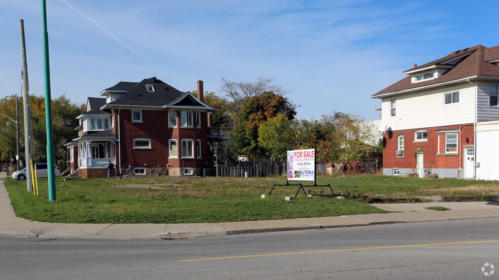 5319 Victoria Ave, Niagara Falls, ON à vendre - Photo principale - Image 1 de 2