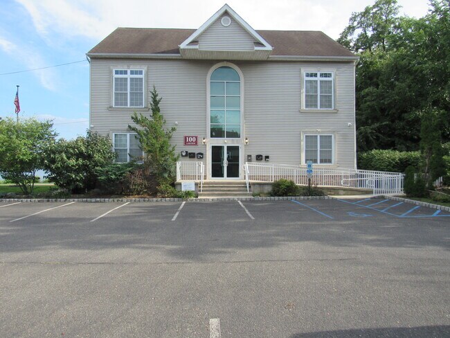 More details for 100 Lakeview Ave, Jamesburg, NJ - Office/Medical for Lease