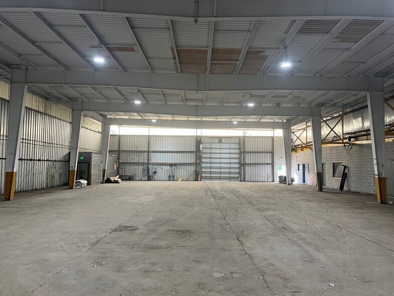 5137 Indianapolis Blvd, East Chicago, IN à louer - Photo du bâtiment - Image 2 de 4