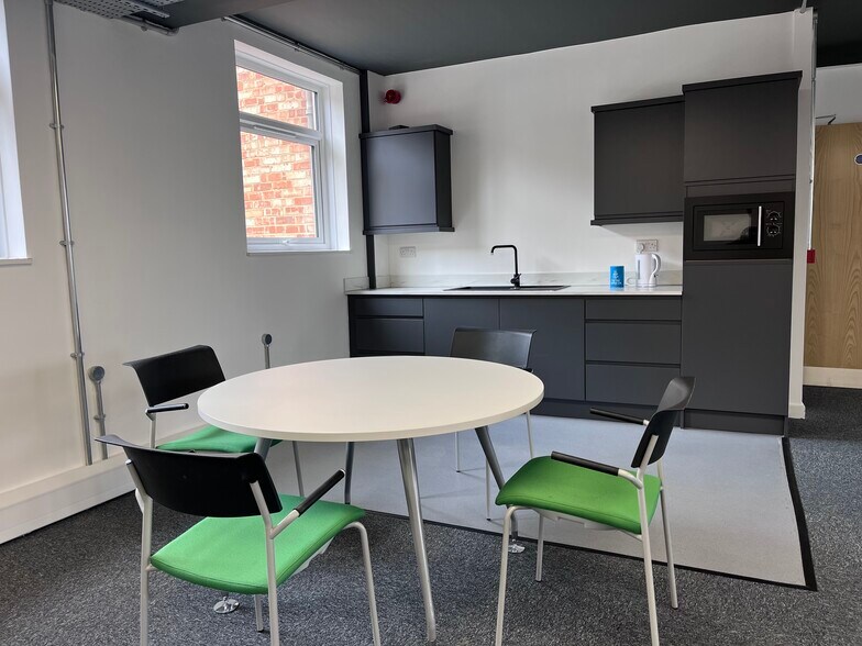 High Row, Darlington à louer - Photo du bâtiment - Image 2 de 4