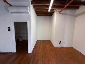 5176 Santa Monica Blvd, Los Angeles, CA for lease Interior Photo- Image 2 of 9