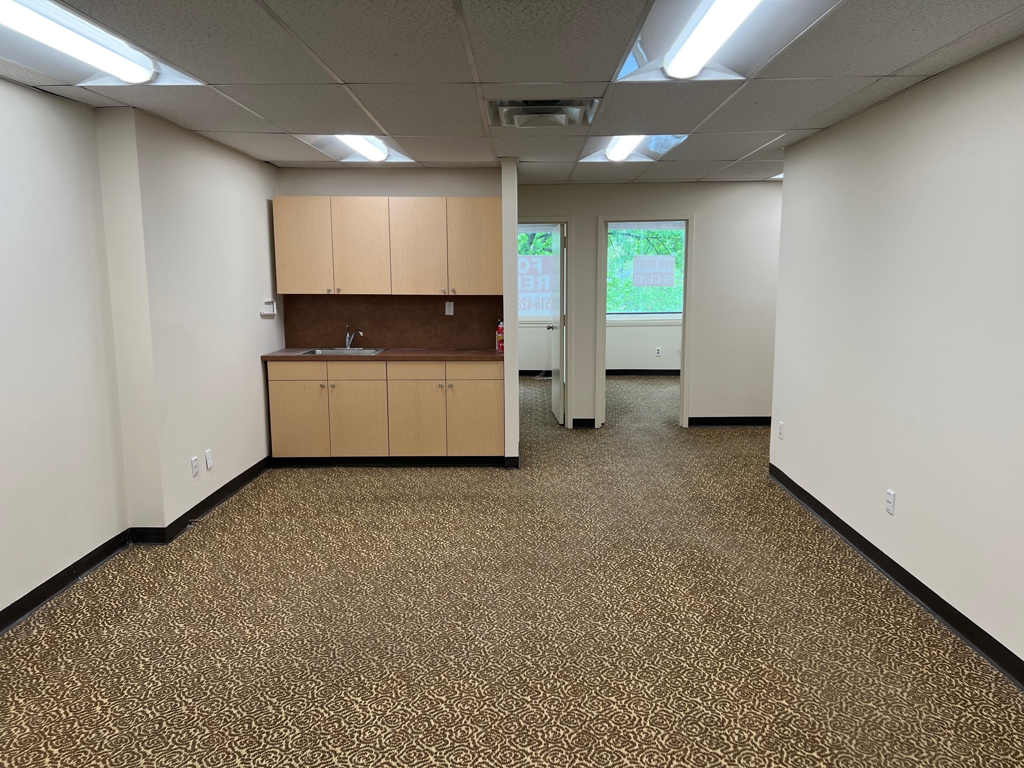 33-43 Great Neck Rd, Great Neck, NY à louer Photo intérieure- Image 1 de 4