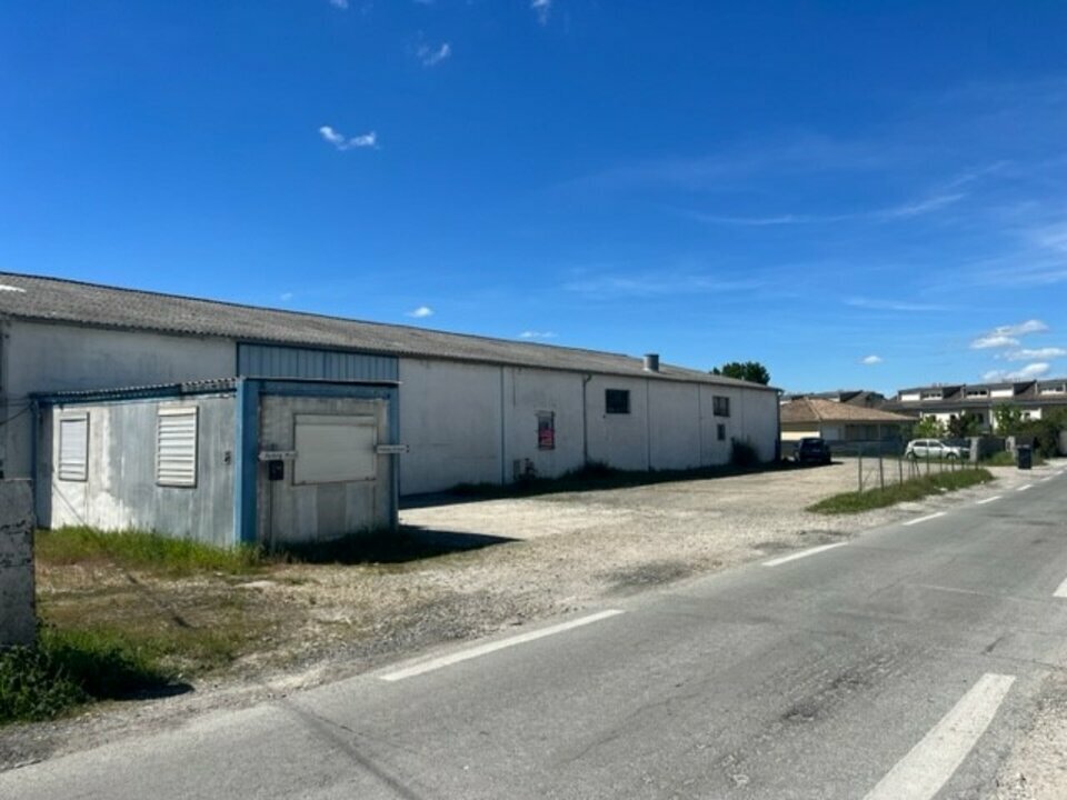Flex in Ambarès-et-Lagrave for lease Building Photo- Image 1 of 6