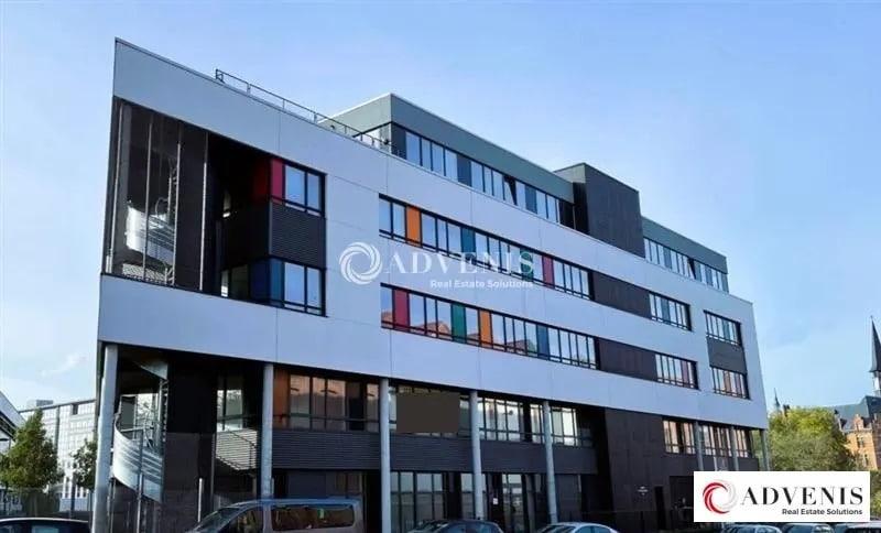 Office in Roubaix for lease Building Photo- Image 1 of 4