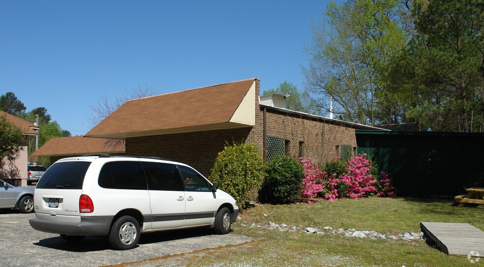 3004 Guess Rd, Durham, NC for lease - Building Photo - Image 2 of 6