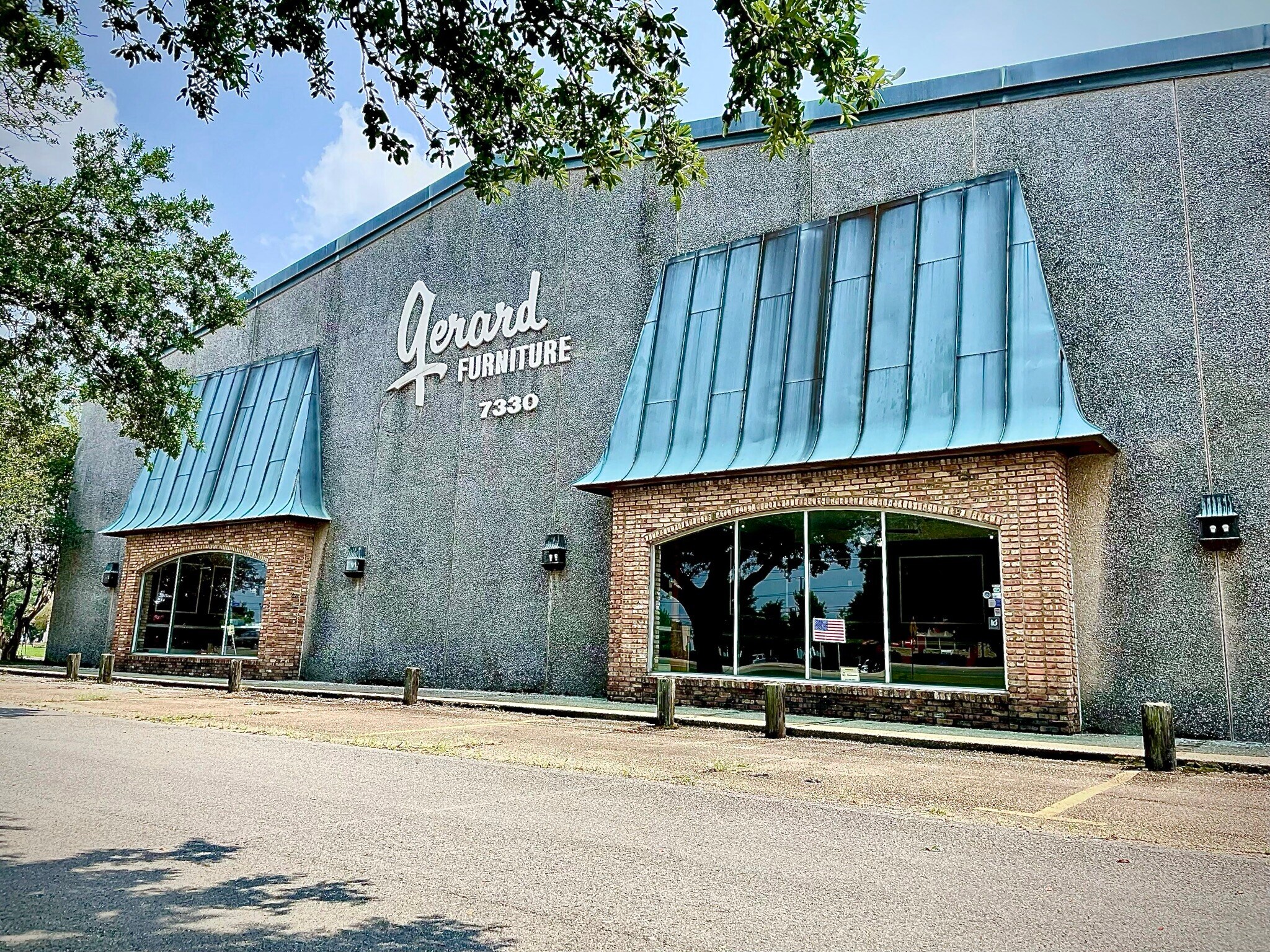 7330 Florida Blvd, Baton Rouge, LA à vendre Photo du bâtiment- Image 1 de 14