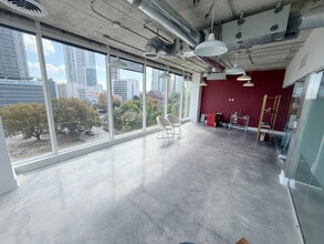 3050 Biscayne Blvd, Miami, FL à louer Photo intérieure- Image 1 de 6