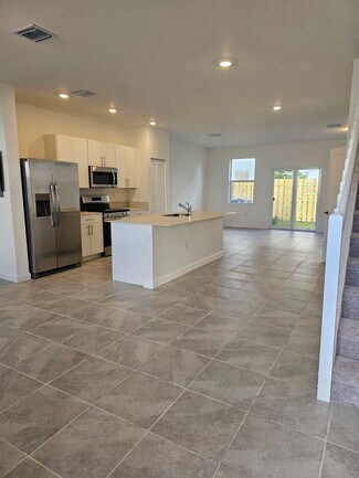 Plus de détails pour 1148 SE 2nd St, Homestead, FL - Multi-résidentiel à vendre