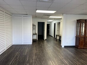 2207-2227 Plantside Dr, Louisville, KY for lease Interior Photo- Image 2 of 18