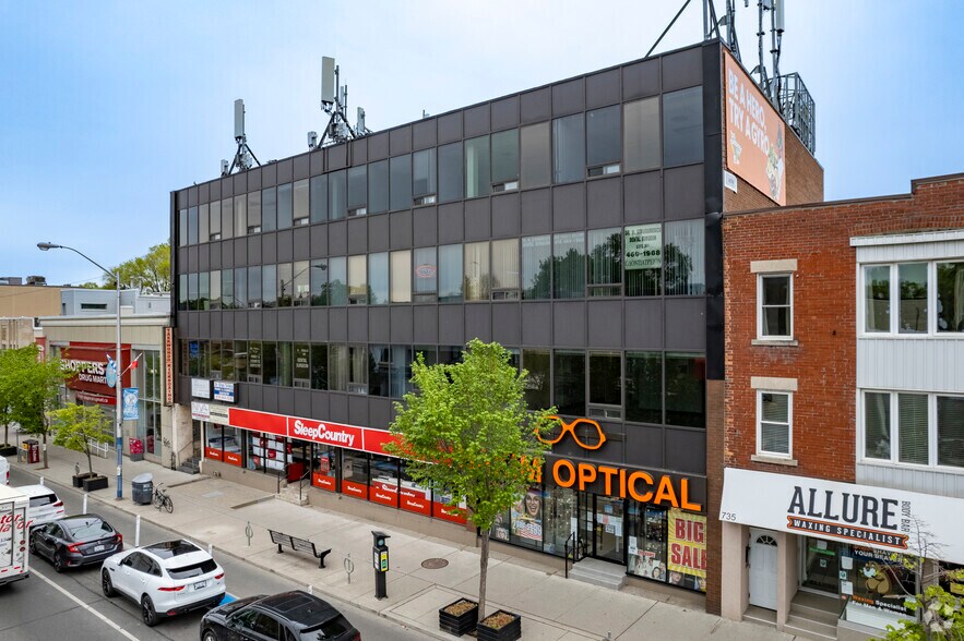 745 Danforth Ave, Toronto, ON for lease - Primary Photo - Image 1 of 2