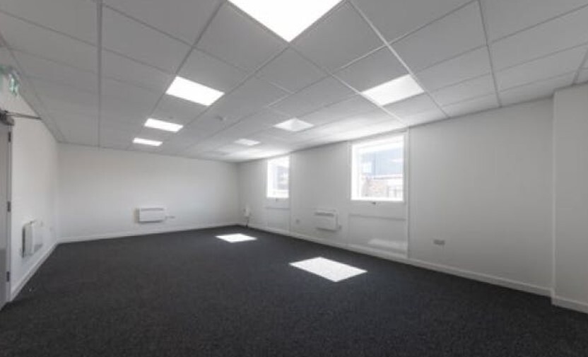 Green Ln, Hounslow for lease - Interior Photo - Image 3 of 3