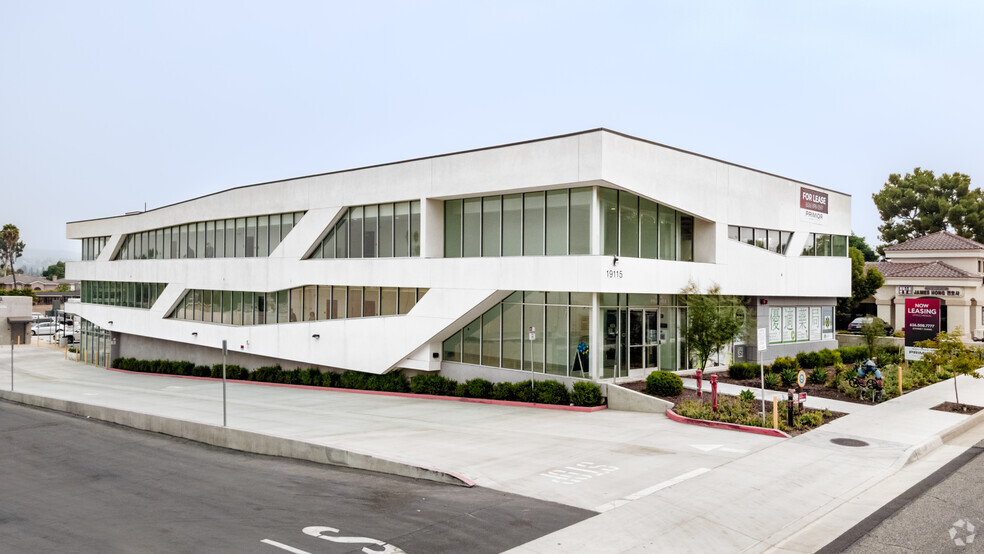 19115-19117 Colima Rd, Rowland Heights, CA for lease - Building Photo - Image 3 of 20