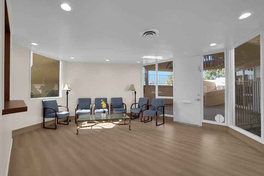 11311 La Mirada Blvd, Whittier, CA for lease - Building Photo - Image 2 of 14