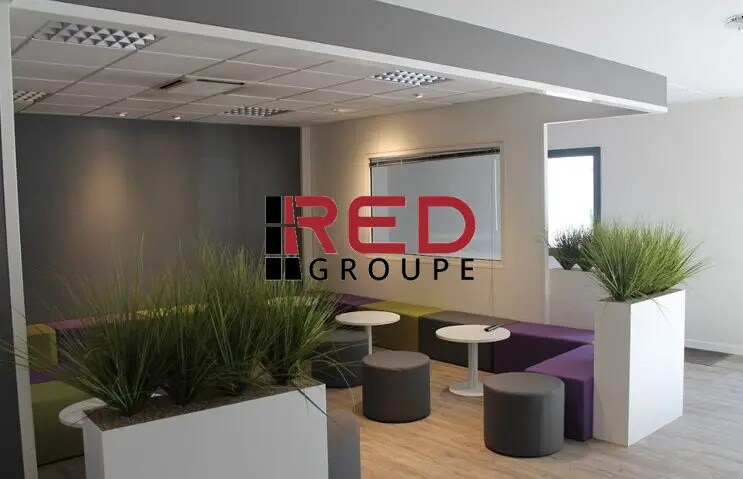 Industrial in Châteauneuf-le-Rouge for lease - Building Photo - Image 1 of 5