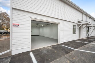 4740 N 42nd Ave, Golden Valley, MN for lease Interior Photo- Image 2 of 14