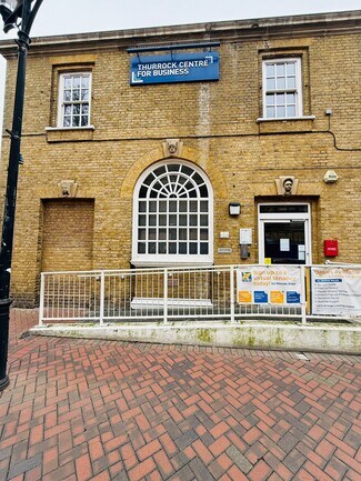 Plus de détails pour 2-4 George St, Grays - Coworking à louer
