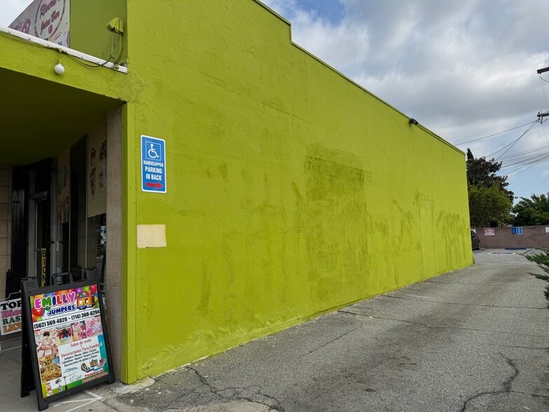 11914 1/2 Rosecrans Ave, Norwalk, CA for sale - Building Photo - Image 2 of 10