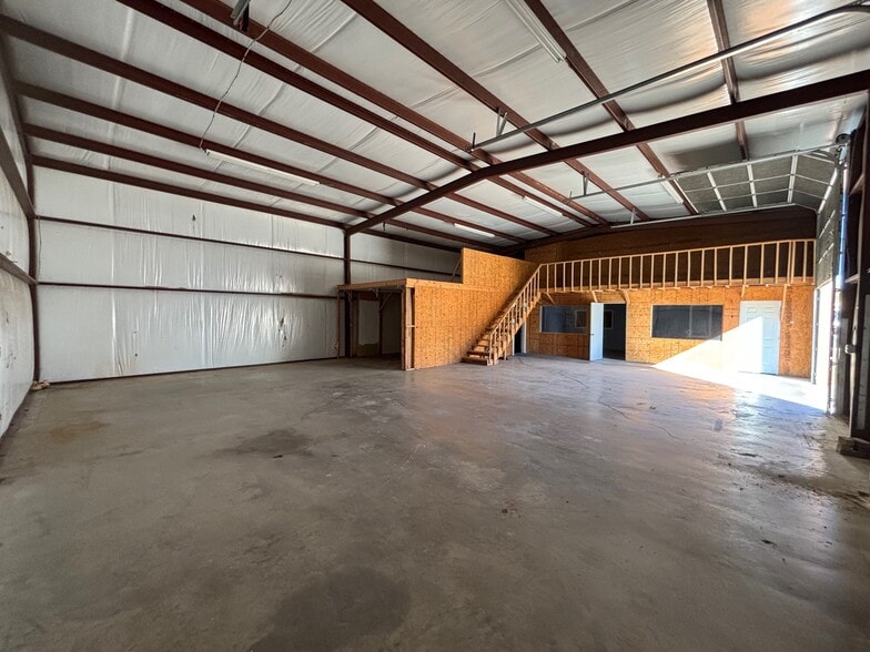 12416 J Rendon Rd, Burleson, TX for lease - Building Photo - Image 2 of 6