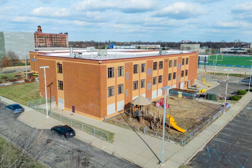 1460 E Forest Ave, Detroit, MI à vendre - Photo du bâtiment - Image 3 de 15