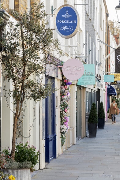 81-83 Walton St, London for lease - Building Photo - Image 2 of 3