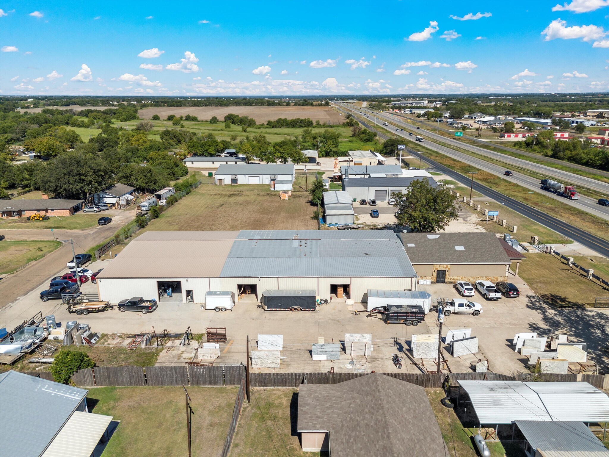 6175 N State Highway 6, Woodway, TX à louer Photo principale- Image 1 de 10