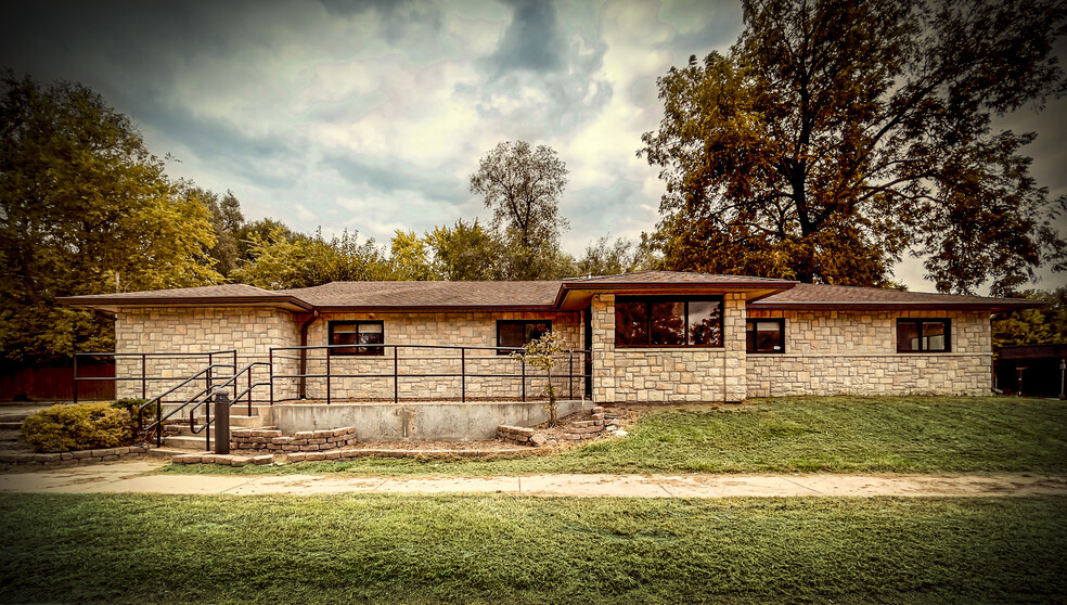 1232 NW Harrison St, Topeka, KS à vendre - Photo du bâtiment - Image 1 de 1