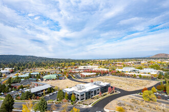 404 SW Columbia St, Bend, OR - aerial  map view