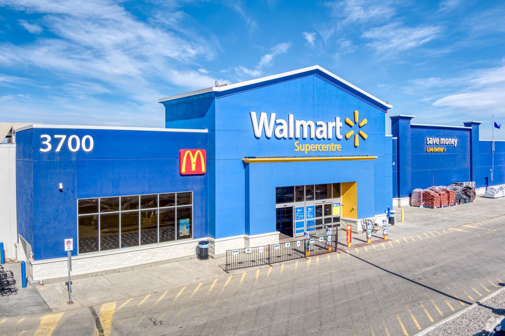 3700 Mayor Magarth Dr S, Lethbridge, AB for lease Primary Photo- Image 1 of 54