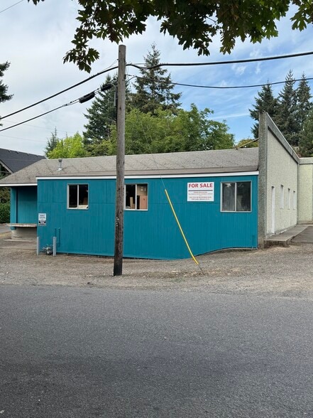 2502 SW Multnomah Blvd, Portland, OR for sale - Building Photo - Image 2 of 8