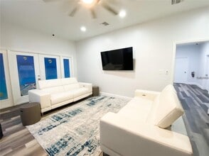 103 Broadway, Kissimmee, FL for lease Interior Photo- Image 2 of 4