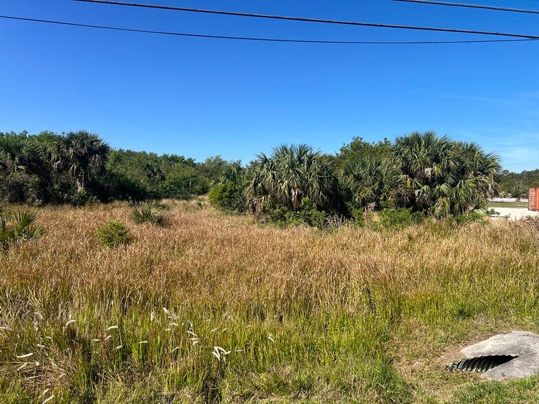 6450 Highway 1, Grant-Valkaria, FL à vendre - Photo principale - Image 1 de 3
