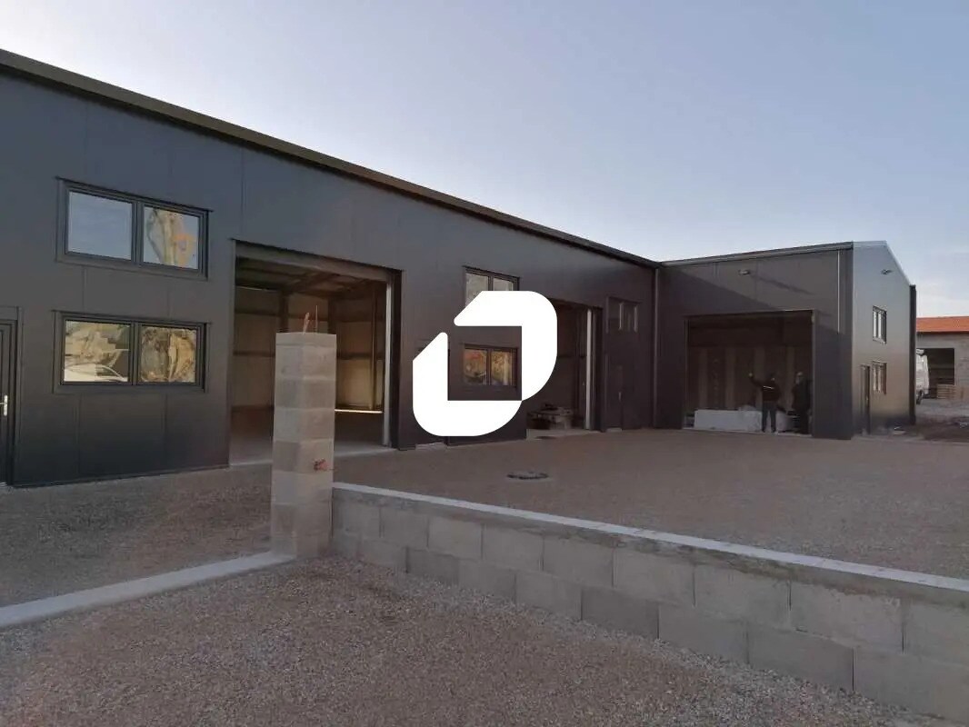 25 Route De Belmont, Chavanoz for lease Building Photo- Image 1 of 11