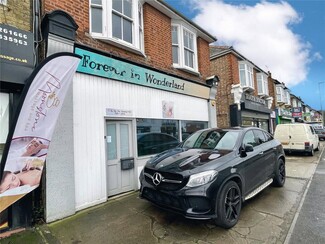 More details for 28 Corringham Rd, Stanford Le Hope - Retail for Lease