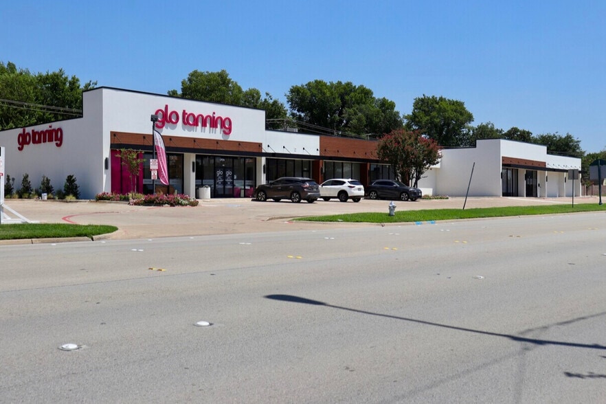 1212-1222 Melbourne Rd, Hurst, TX for lease - Building Photo - Image 1 of 14