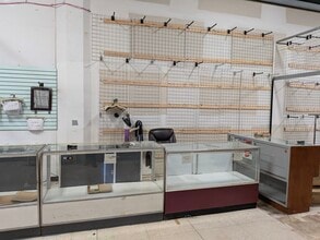 1670 S 11th St, Milwaukee, WI à louer Photo intérieure- Image 1 de 3