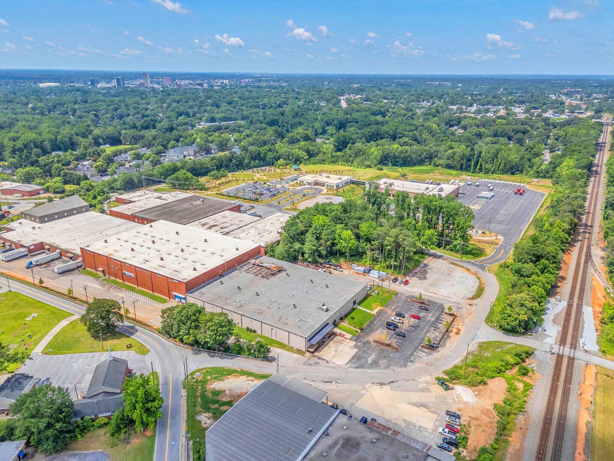 304 Arcadia Dr, Greenville, SC à vendre Photo du bâtiment- Image 1 de 15