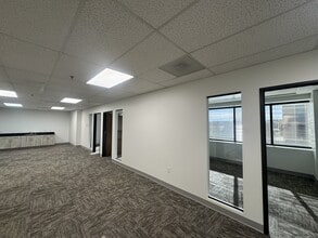 6855 S Havana St, Centennial, CO à louer Photo intérieure- Image 2 de 8