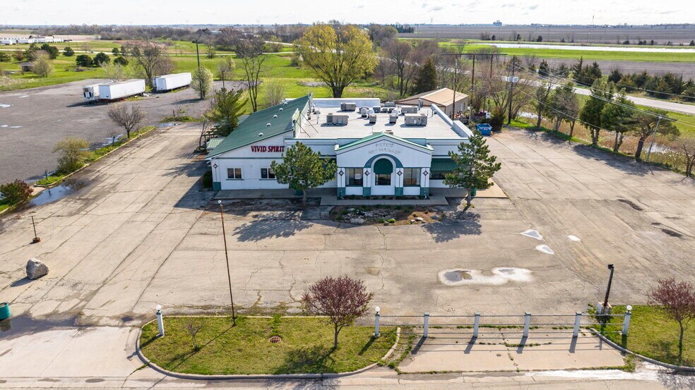 900 N Union St, Dwight, IL for sale - Building Photo - Image 2 of 54