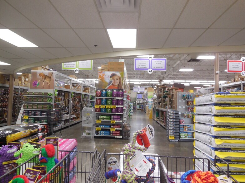 318 N Sunrise Ave, Roseville, CA à vendre - Photo du bâtiment - Image 3 de 12