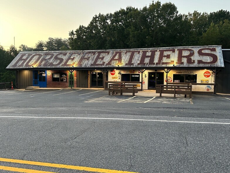 3746 Mount Pleasant Rd, Sherrills Ford, NC à vendre - Photo du bâtiment - Image 2 de 20