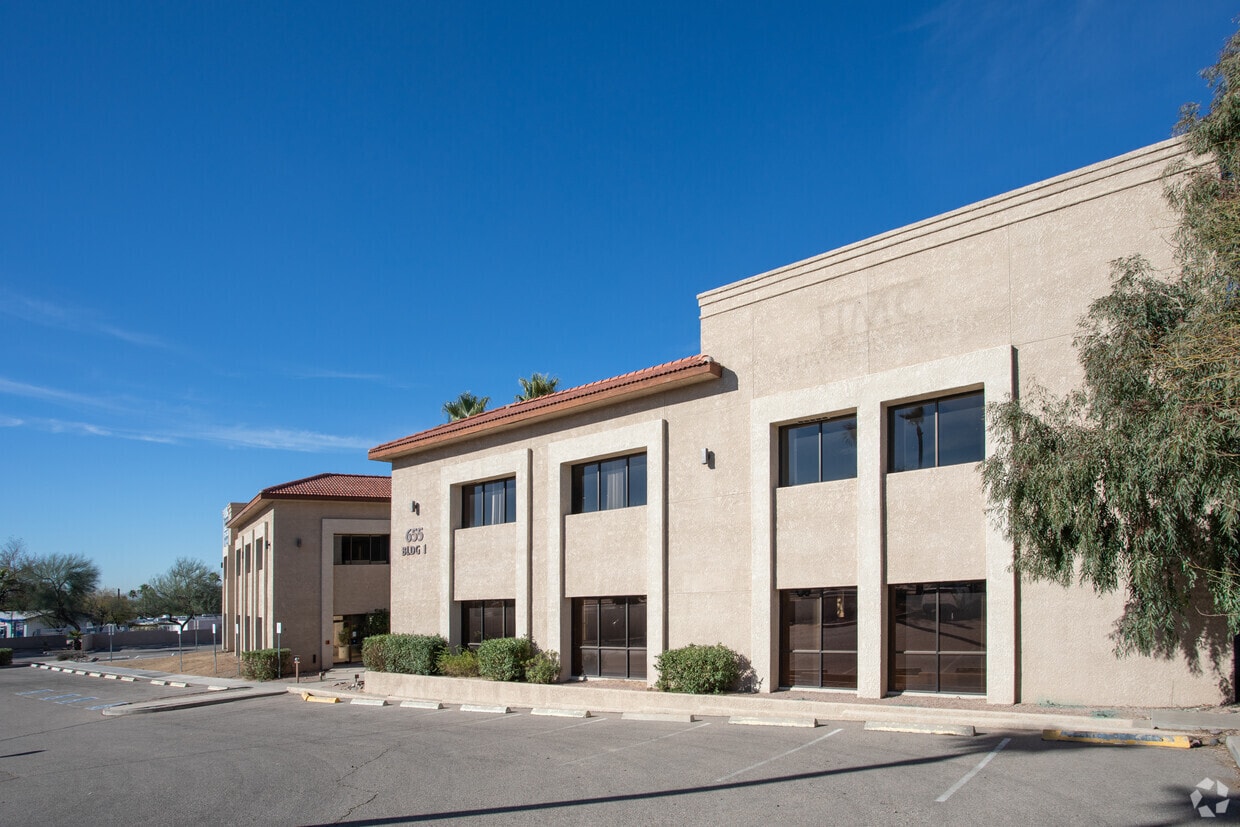 655 E River Rd, Tucson, AZ for lease Primary Photo- Image 1 of 6