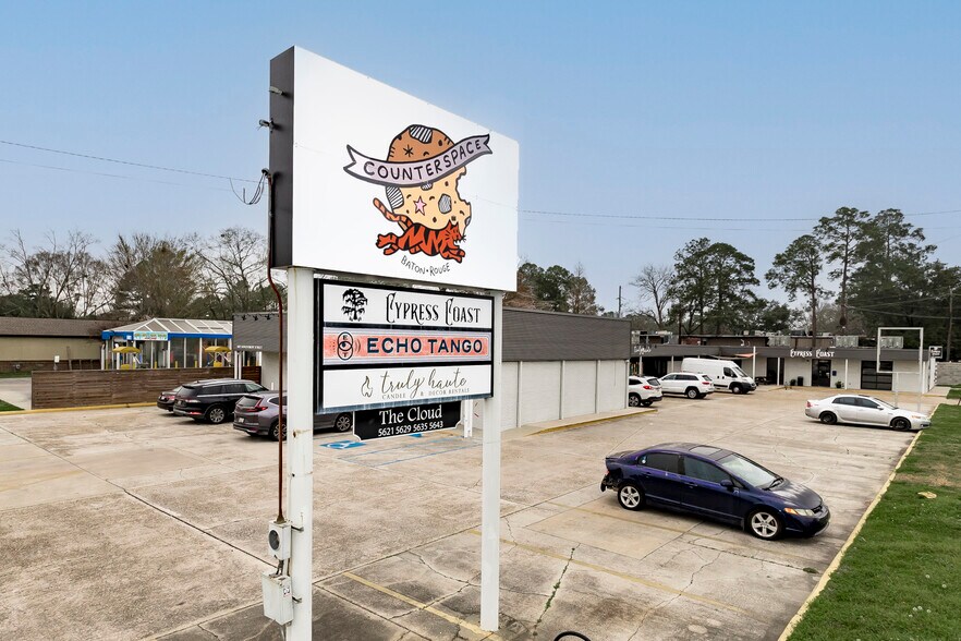 5621-5643 Government St, Baton Rouge, LA à louer - Photo du bâtiment - Image 2 de 9